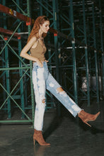 Load image into Gallery viewer, Parker High Rise 90&#39;s Boyfriend Jeans
