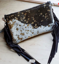 Load image into Gallery viewer, Hair on Hide Clutch Handbag with Leather Fringe
